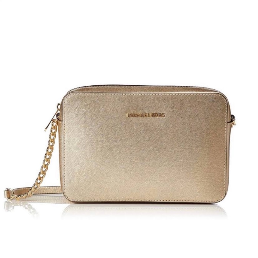 Michael Kors jet set crossbody bag